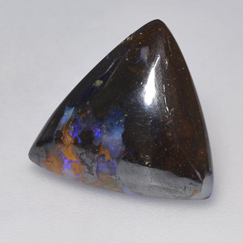 5.14カラットの天然マルチカラーボルダーオパール（13.8×13.7 mm・トリリアント）