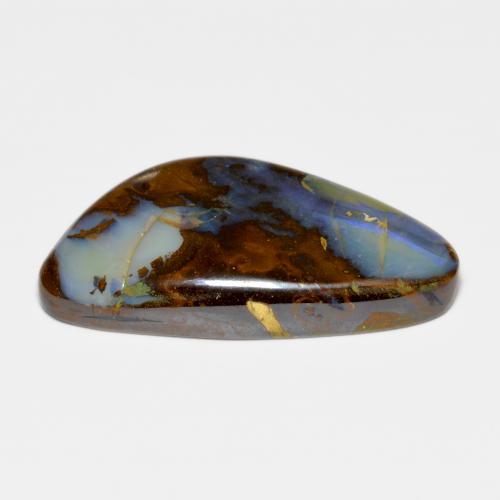 30.28カラットの天然マルチカラーボルダーオパール（31.5×17.2 mm・ファンシーシェイプ）