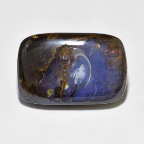 10.20カラットの天然マルチカラーボルダーオパール（17.9×11.8 mm・クッションカット）