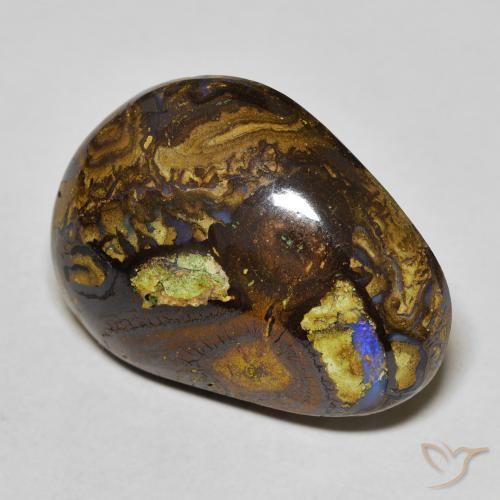 21.59カラットの天然マルチカラーボルダーオパール（24.1×18.3 mm・ファンシーシェイプ）