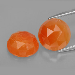 カラットの天然オレンジカーネリアン（9.32 mm・透明）