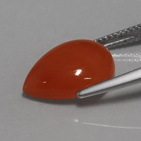 5.40カラットの天然レッドオレンジカーネリアン（14.1×10.2 mm・透明）