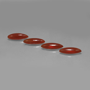カラットの天然オレンジカーネリアン（16.2×5.1 mm・マーキス）