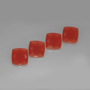 カラットの天然レッドオレンジカーネリアン（10.1×10 mm・クッションカット）