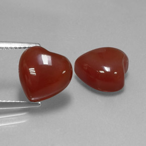カラットの天然オレンジカーネリアン（10×9.8 mm・ハート型）