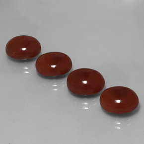 カラットの天然レッドオレンジカーネリアン（12×10 mm・オーバルカット）