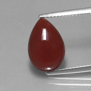 4.67カラットの天然レッドオレンジカーネリアン（12.9×9 mm・透明）