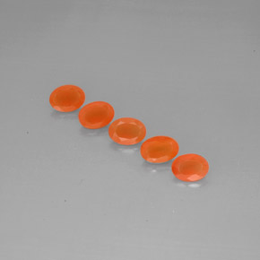 カラットの天然レッドオレンジカーネリアン（7.1×5.2 mm・透明）