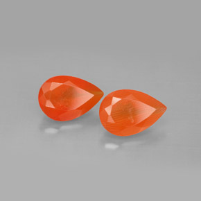 カラットの天然オレンジカーネリアン（9.1×6.2 mm・透明）