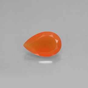 1.16カラットの天然オレンジカーネリアン（9.1×6 mm・透明）