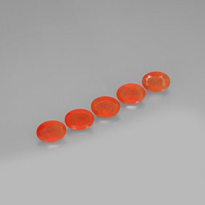 カラットの天然レッドオレンジカーネリアン（7×5.1 mm・透明）
