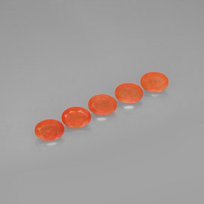 カラットの天然レッドオレンジカーネリアン（7×5 mm・透明）