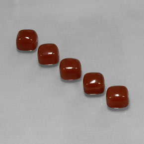 カラットの天然オレンジカーネリアン（6.2×6.2 mm・クッションカット）