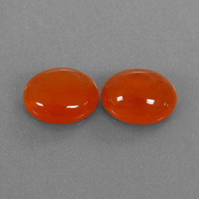 カラットの天然オレンジカーネリアン（10×8.2 mm・透明）