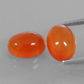 カラットの天然オレンジカーネリアン（9×6.9 mm・透明）