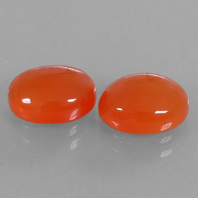 カラットの天然オレンジカーネリアン（9×7 mm・透明）