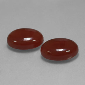 カラットの天然茶色がかった赤カーネリアン（14.1×10.1 mm・オーバルカット）