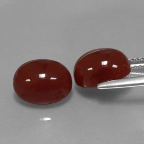 カラットの天然茶色がかった赤カーネリアン（10×7.9 mm・オーバルカット）