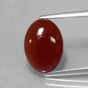 5.28カラットの天然レッドオレンジカーネリアン（13.7×10 mm・オーバルカット）