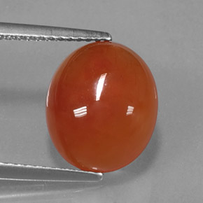 4.54カラットの天然オレンジカーネリアン（12.2×10.2 mm・透明）