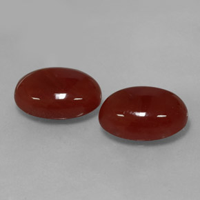 カラットの天然茶色がかった赤カーネリアン（13.9×9.8 mm・オーバルカット）
