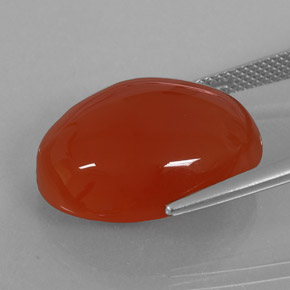 17.01カラットの天然レッドオレンジカーネリアン（20.3×15.4 mm・オーバルカット）