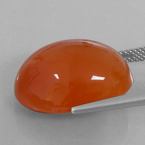 18.75カラットの天然オレンジカーネリアン（20×15.1 mm・オーバルカット）