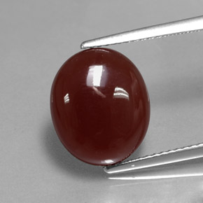 5.81カラットの天然赤みがかった茶カーネリアン（13.1×11.1 mm・オーバルカット）