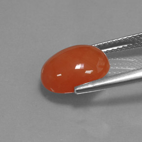 3.33カラットの天然レッドオレンジカーネリアン（11.1×9.1 mm・オーバルカット）