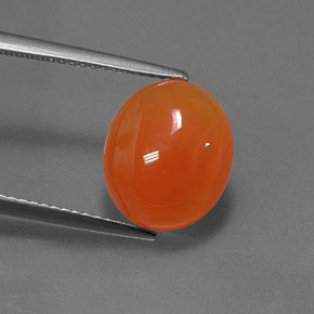 4.71カラットの天然オレンジカーネリアン（12.2×10.3 mm・オーバルカット）