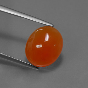 4.17カラットの天然オレンジカーネリアン（12.2×10.1 mm・オーバルカット）
