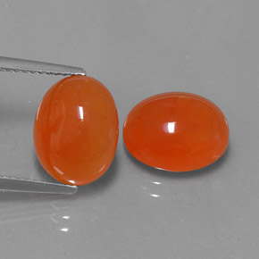カラットの天然オレンジカーネリアン（11.2×9.2 mm・透明）