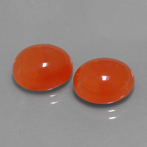 カラットの天然オレンジカーネリアン（11.1×9.2 mm・透明）