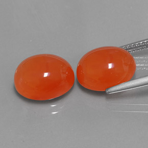 カラットの天然オレンジカーネリアン（11.1×9.2 mm・透明）