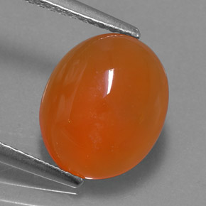 3.51カラットの天然オレンジカーネリアン（11.2×9.2 mm・透明）