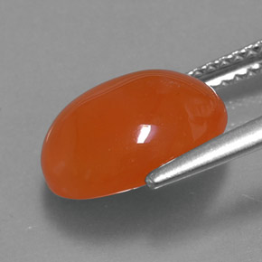 3.51カラットの天然オレンジカーネリアン（11.2×9.2 mm・透明）