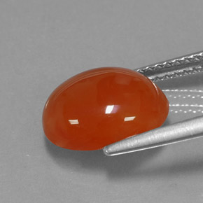 3.43カラットの天然レッドオレンジカーネリアン（11.3×9.3 mm・透明）