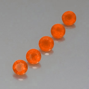 カラットの天然オレンジカーネリアン（5.08 mm・透明）