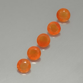カラットの天然オレンジカーネリアン（5.00 mm・透明）