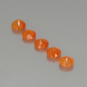 カラットの天然オレンジカーネリアン（5.00 mm・透明）