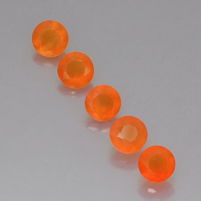カラットの天然オレンジカーネリアン（5.03 mm・透明）