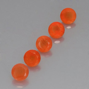 カラットの天然オレンジカーネリアン（5.10 mm・透明）