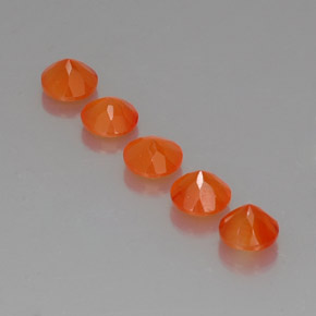 カラットの天然オレンジカーネリアン（5.10 mm・透明）