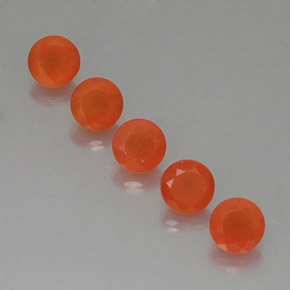 カラットの天然オレンジカーネリアン（5.08 mm・透明）