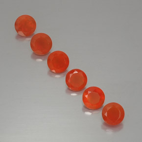 カラットの天然レッドオレンジカーネリアン（5.12 mm・透明）