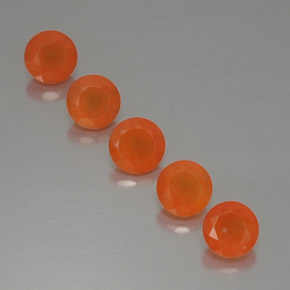 カラットの天然オレンジカーネリアン（5.14 mm・透明）