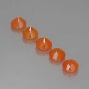 カラットの天然オレンジカーネリアン（5.00 mm・透明）