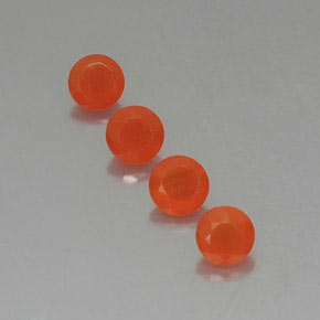 カラットの天然レッドオレンジカーネリアン（5.10 mm・透明）