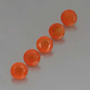 カラットの天然オレンジカーネリアン（5.10 mm・透明）
