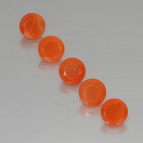 カラットの天然オレンジカーネリアン（5.08 mm・透明）